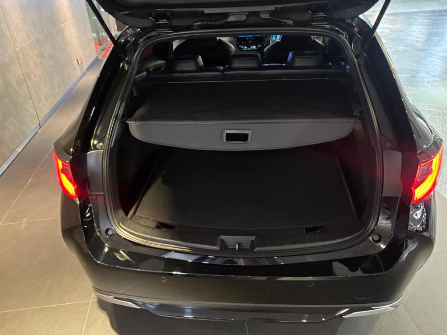 Corolla Touring Hybrid WXB Facelift - Image 9